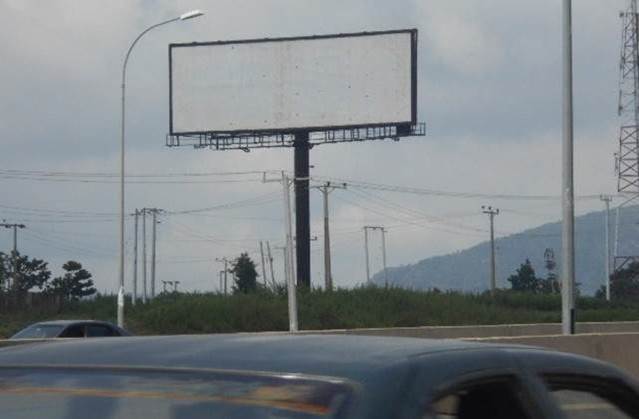 Unipole Billboard Along Airport Road, Abuja