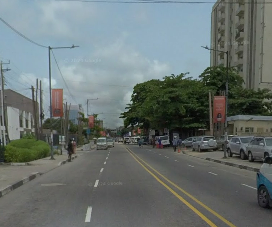 Lamppoles Along Awolowo Road From Fidelity Bank, Ikoyi, Lagos State 1 Lamppoles Along Awolowo Road From Fidelity Bank, Ikoyi, Lagos State