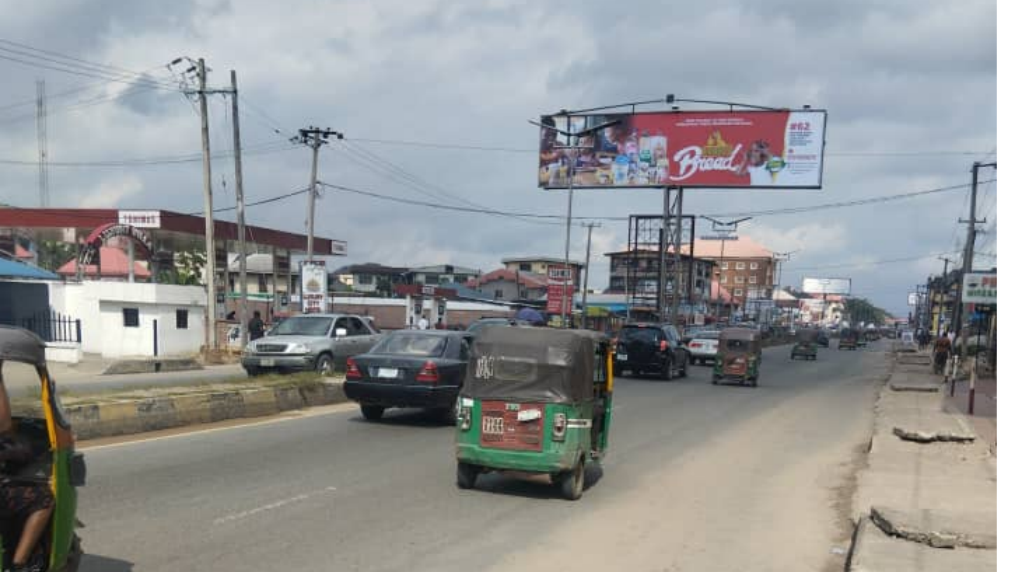 Eyecatcher Billboard Aba Owerri road by Luxury City Hotel, Aba, Abia State 1 Eyecatcher Billboard Aba Owerri road by Luxury City Hotel, Aba, Abia State