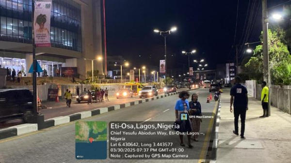Lamppole Along Chief Yesufu Abiodun Oniru Road, Vi Trinity Towers, Lagos