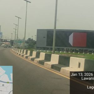 Lamppoles 3rd mainland bridge From llubirin inward Sura/ Obalende (side poles), Lagos