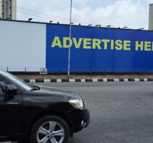 Wall Panel Along Eric Moore road by Eric Moore Towers, Surulere, Lagos .
